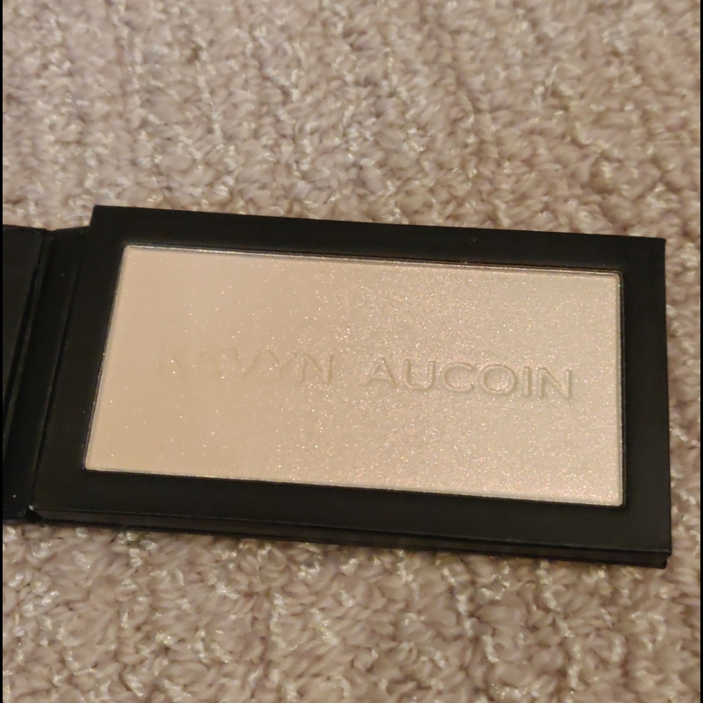 Kevyn Aucoin Mini Neo-Setting Powder
